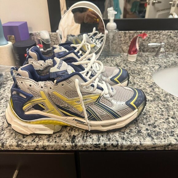 Balenciaga Men's Trainers - Picture 3 of 3